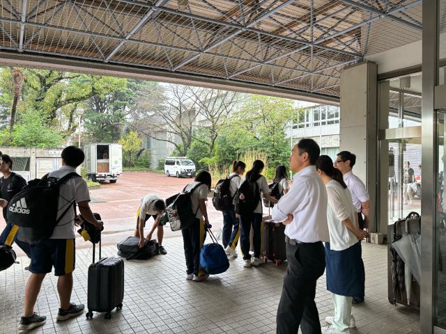 修学旅行　荷物搬送